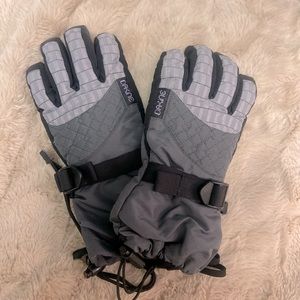 Dakine snowboarding Gloves size XS
